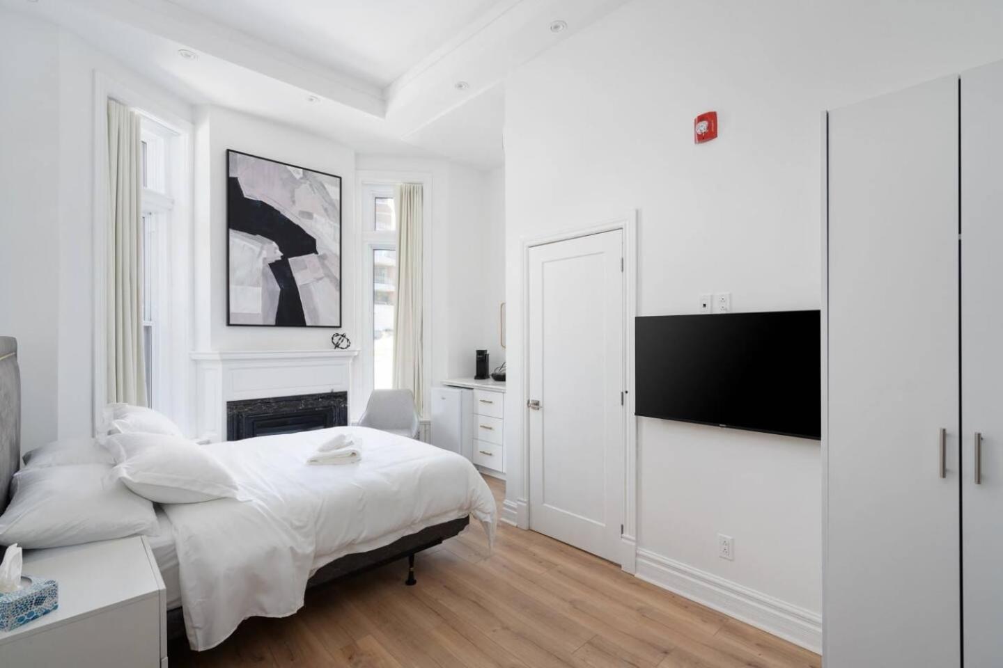 Penfield Suites - Montreal — Photos 3